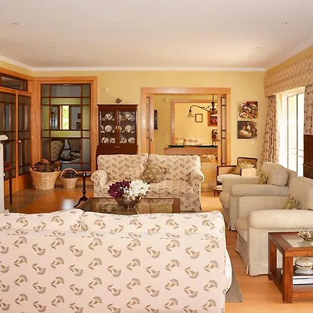 Villa Quinta Do Chaparro Sleeps 12 Pool Wifi
