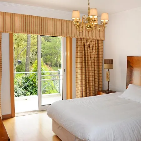 Quinta Do Chaparro Sleeps 12 Pool Wifi Villa